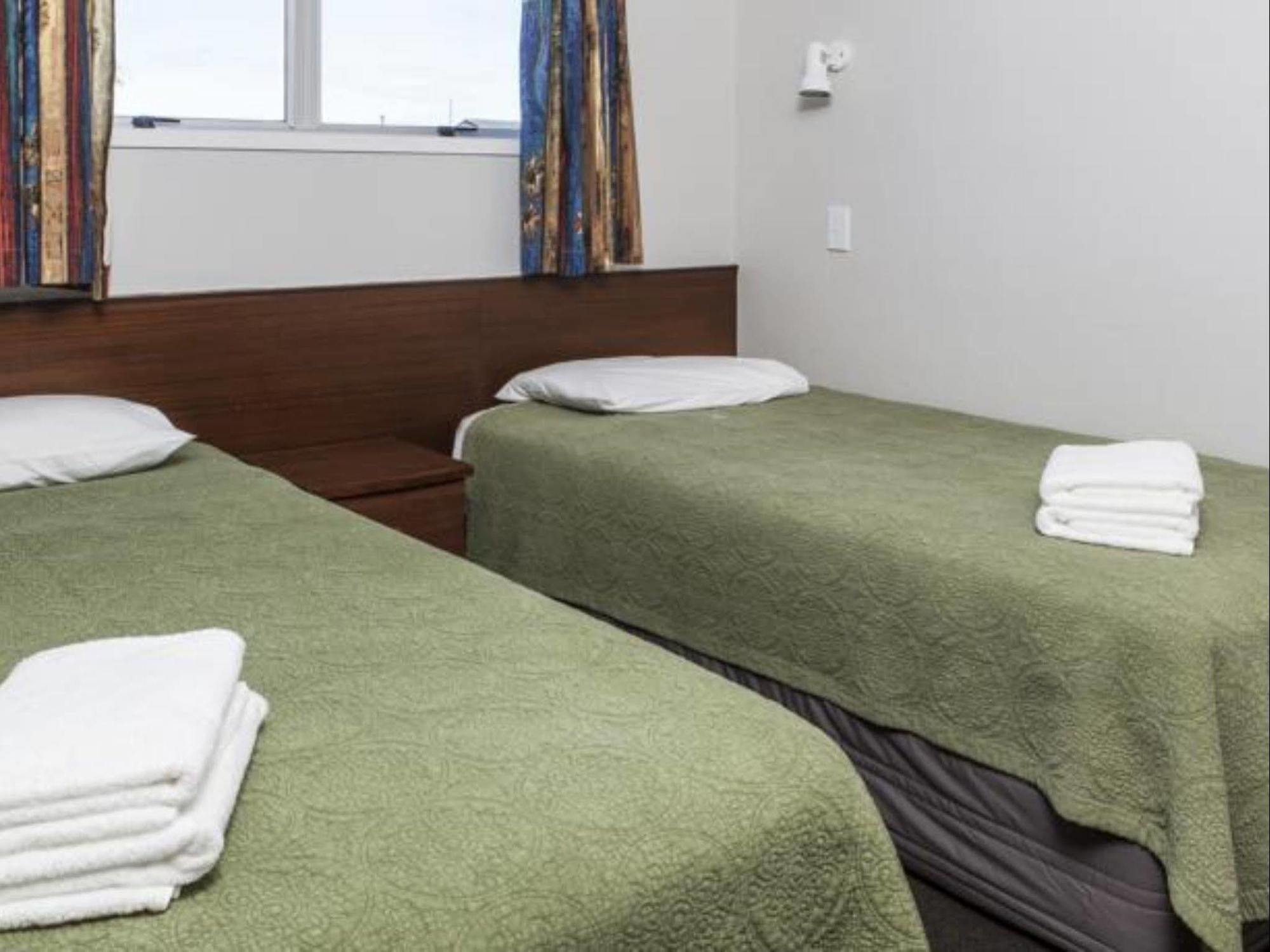 פאנגאריי Continental Motel מראה חיצוני תמונה