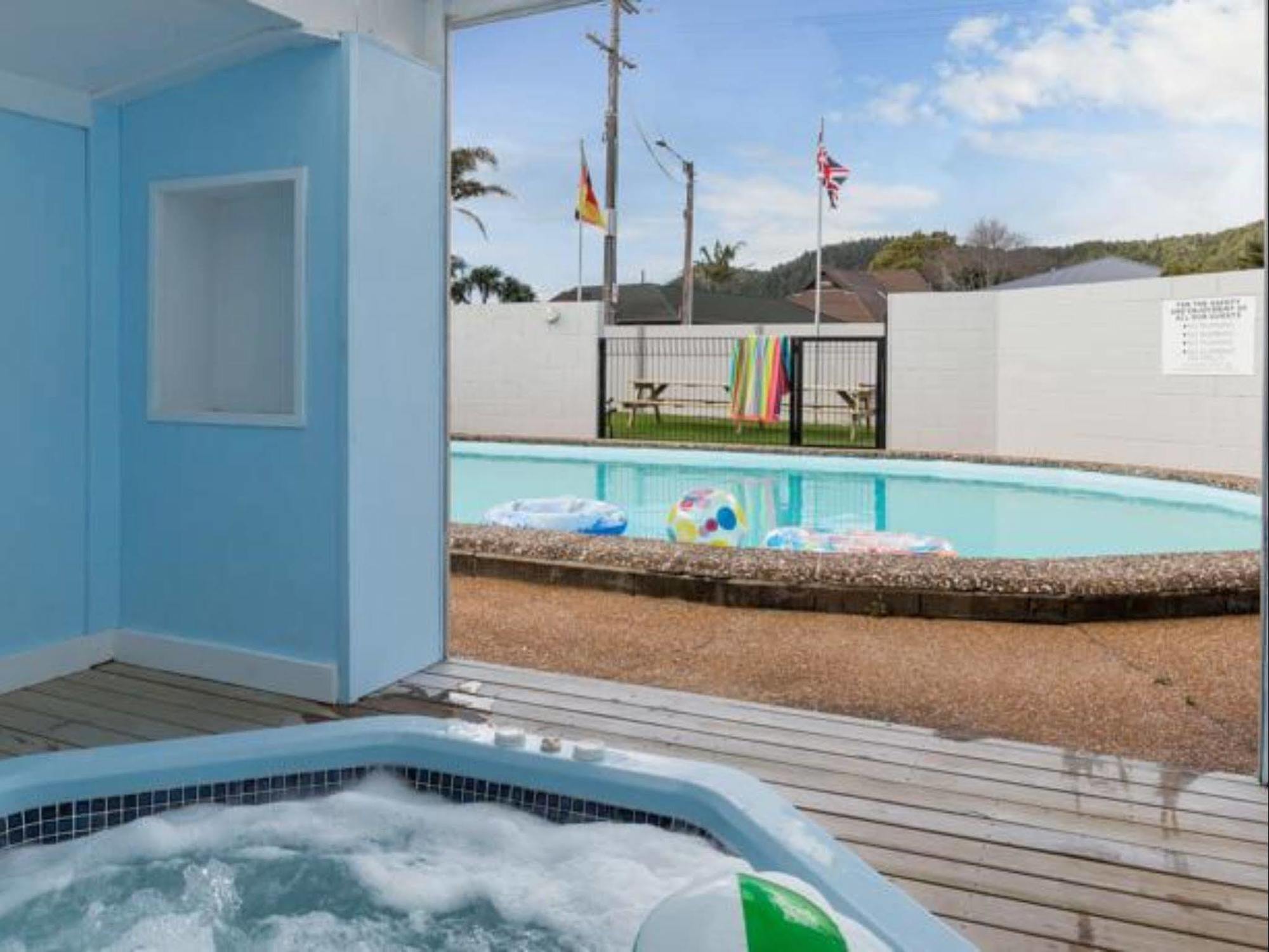 פאנגאריי Continental Motel מראה חיצוני תמונה