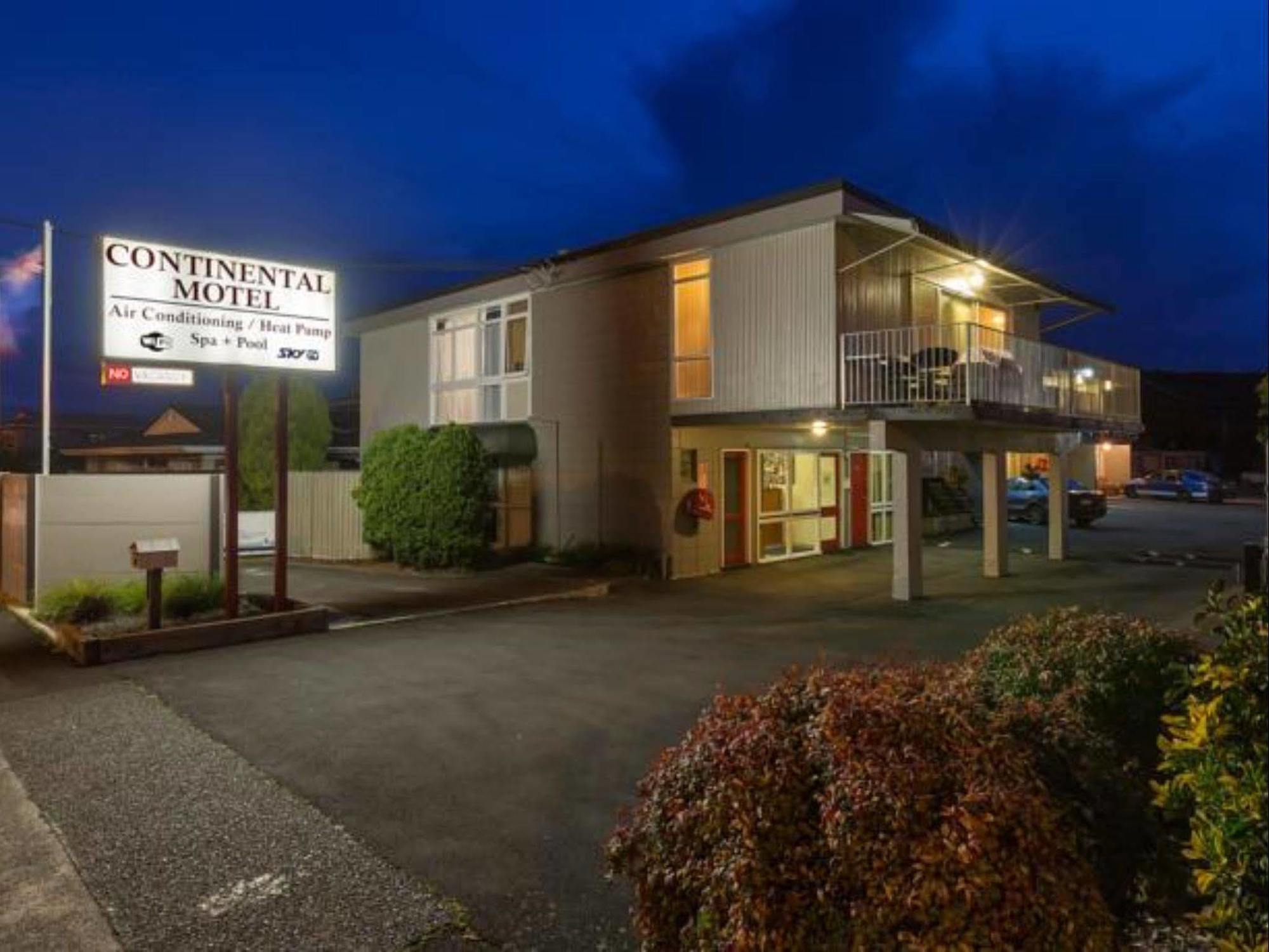פאנגאריי Continental Motel מראה חיצוני תמונה